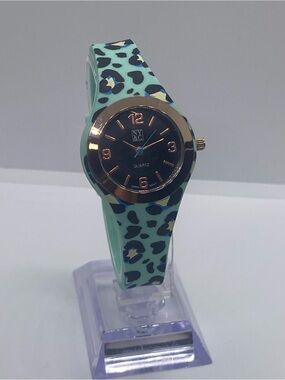 New York & Company blue Leopard Silicone ladies Quartz Watch